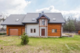 Uroczy | stan deweloperski | technologia tradycyjna
Dom na sprzedaż
Powierzchnia: 214,80 m2
Rok budowy: 2020
CHECHŁO / OLKUSZ